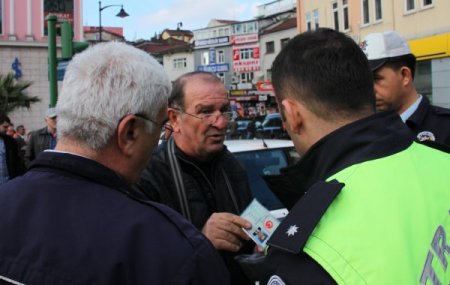 Freni patlayan araç, 4 araca çarparak durabildi