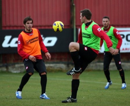 Fuat Çapa: Kasımpaşa maçıyla eski çizgimizi yakalamalıyız