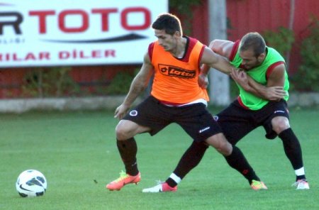 Fuat Çapa: Milli maç arasına moralli girmek istiyoruz