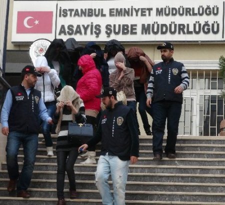 Fuhuş operasyonunda 57 gözaltı
