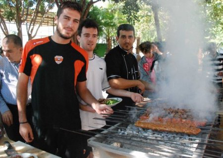 Futbolcular moral depoladı