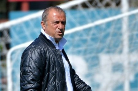 Galatasaray, çalıştı ve Karabük'e yola çıktı