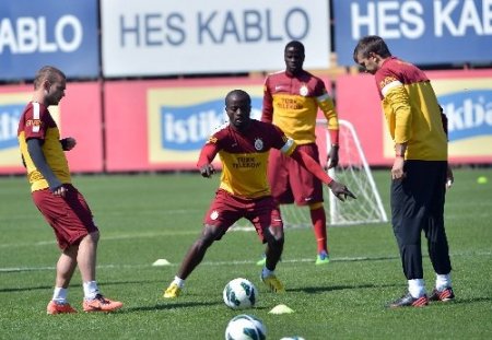 Galatasaray, çalıştı ve Karabük'e yola çıktı