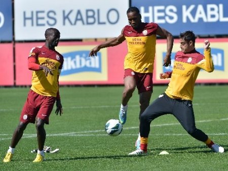 Galatasaray, çalıştı ve Karabük'e yola çıktı