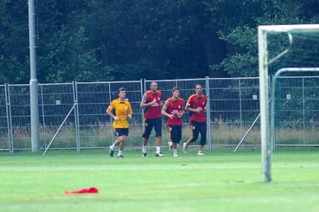 Galatasaray, Hollanda Kampının İlk Çalışmasını Yaptı