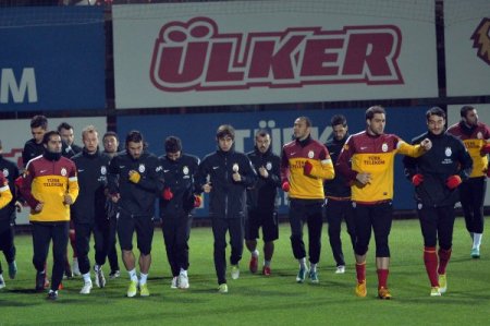 Galatasaray, ikinci yarı hazırlıklarına başladı