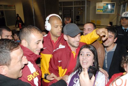 Galatasaray, Kayseri’de coşkuyla karşılandı