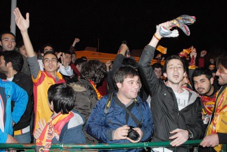 Galatasaray, Kayseri’de coşkuyla karşılandı
