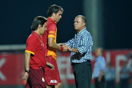 Galatasaray, MP Antalyaspor engelini rahat geçti