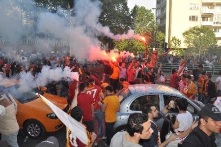 Galatasaray, Şükrü Saraçoğlu’na hareket etti
