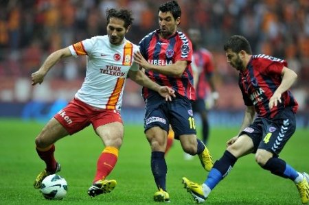 Galatasaray: 0 - Mersin İdmanyurdu: 1 (İlk yarı)