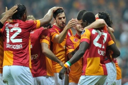 Galatasaray: 2 – İstanbul BBSK: 0