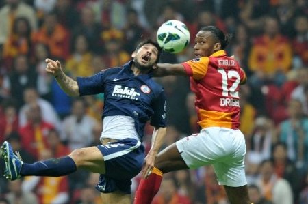 Galatasaray: 2 – İstanbul BBSK: 0