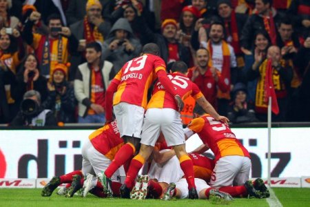 Galatasaray: 2 - MP Antalyaspor: 0 (Maç sonu)