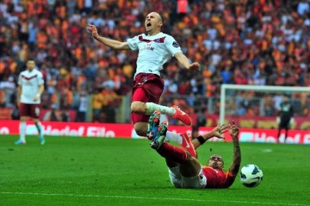Galatasaray: 2 - Trabzonspor: 0