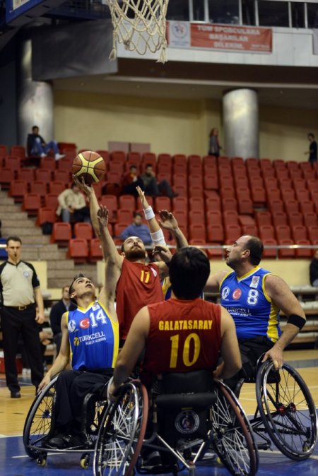 Galatasaray: 96 - KKTCELL: 46
