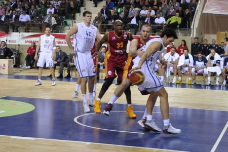 Galatasaray Medical Park: 72 - Anadolu Efes: 64