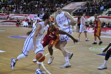 Galatasaray Medical Park: 72 - Anadolu Efes: 64
