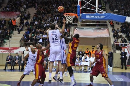 Galatasaray Medical Park: 72 - Anadolu Efes: 64