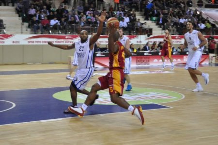 Galatasaray Medical Park: 72 - Anadolu Efes: 64