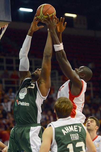 Galatasaray Medical Park: 79 - Aliağa Petkim: 67