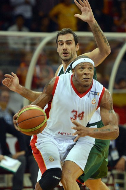 Galatasaray Medical Park: 79 - Aliağa Petkim: 67