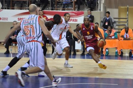 Galatasaray Medical Park: 81 - Banvit: 68