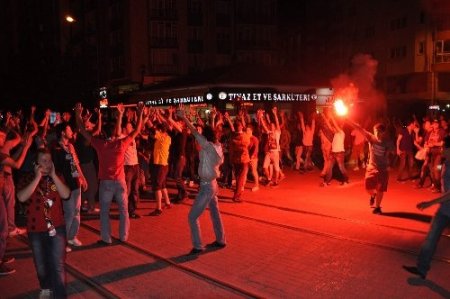 Galatasaray taraftarı Eskişehir’de sevinemedi