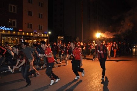 Galatasaray taraftarı Eskişehir’de sevinemedi