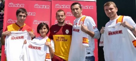 Galatasaray ‘Ülker Ayın Golü’ yarışmasının galibi yine Wesley Sneijder