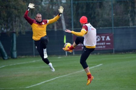 Galatasaray'da çalışmalar devam ediyor