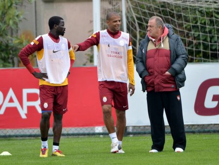 Galatasaray'da Johan Elmander de takımla çalıştı