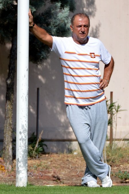 Galatasaray'da Manchester United maçı mesaisi başladı