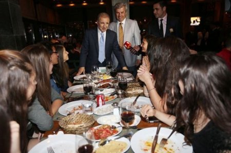 Galatasaray'da şampiyon kürek takımı yönetimle Ada'da buluştu