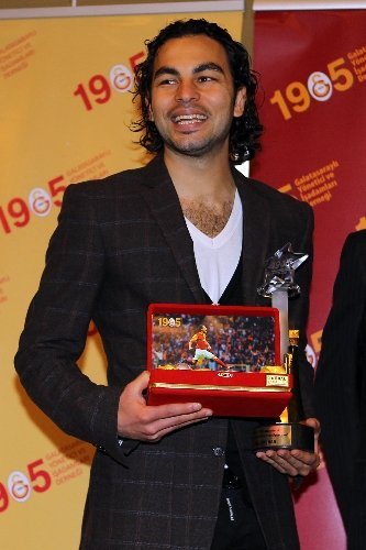 Galatasaray'da Yılın Sporcusu Ödülü Selçuk İnan’a verildi