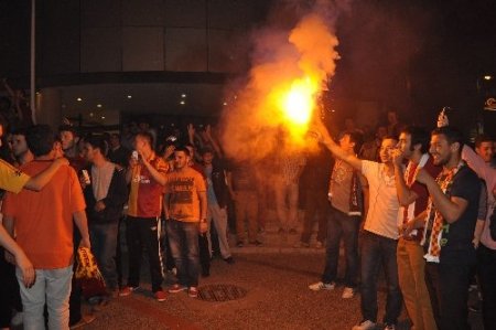 Galatasaray'ın şampiyonluğu Balıkesir'de coşkuyla kutlandı