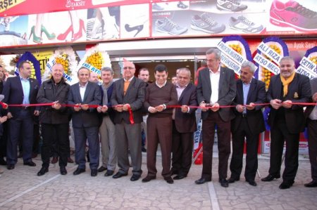 Galeria 15 inci mağazasını açtı