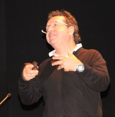 Gani Müjde: Ne kadar çok gülerseniz, o kadar çok yaşarsınız