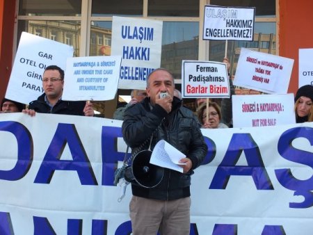 Gar önünde 'rant' eylemi