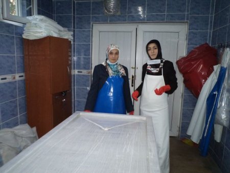 'Gassalız' dediğimizde irkilip zıplayan da var, otobüste yanımızdan kaçan da