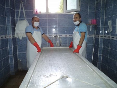 'Gassalız' dediğimizde irkilip zıplayan da var, otobüste yanımızdan kaçan da