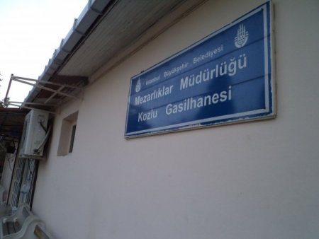 'Gassalız' dediğimizde irkilip zıplayan da var, otobüste yanımızdan kaçan da