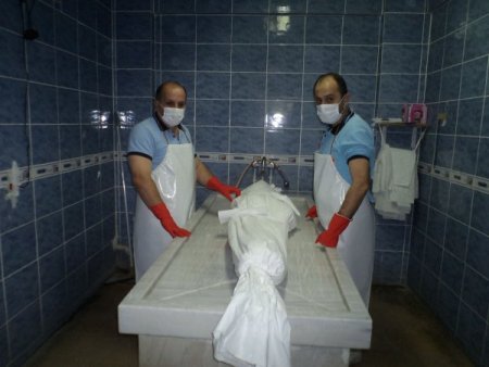 'Gassalız' dediğimizde irkilip zıplayan da var, otobüste yanımızdan kaçan da