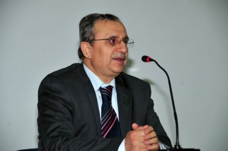 Gazeteci Uşşak, YYÜ'de öğrencilere hayal etmenin önemini anlattı