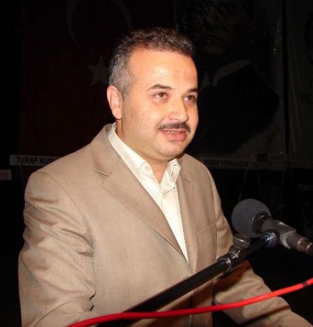 Gazeteci Yazar Alkan: Osmanlıca'nın Öğretilmesinde Devlete Büyük Görev Düşüyor