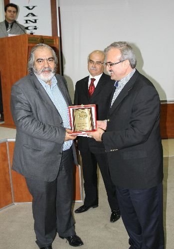 Gazeteci-yazar Mehmet Altan: 12 Eylül Anayasası Değişmeden Demokratik Açılım Olmaz