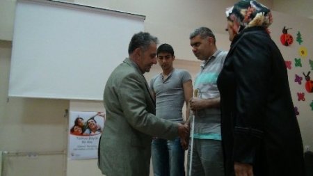 Gazi eşinin fedakarlığı, 'Yılın Ailesi' ödülünü getirdi