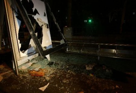 Gazi Mahallesi'nde Çıkan Olaylarda Onlarca İş Yeri Tahrip Edildi