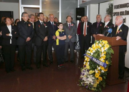 Gazi Mustafa Kemal Atatürk, Fenerbahçe Kulübü'nde de törenle anıldı