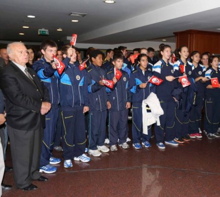 Gazi Mustafa Kemal Atatürk, Fenerbahçe Kulübü'nde de törenle anıldı